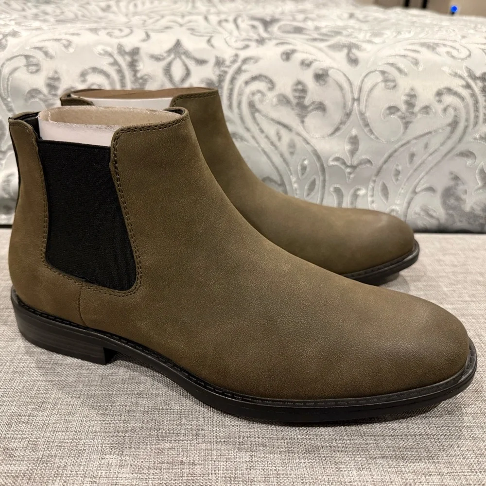 Madden Men's Maxxin Chelsea boot in olive